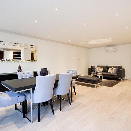 Stunning 2-Bedroom-Hosted By Sweetstay London Exterior photo